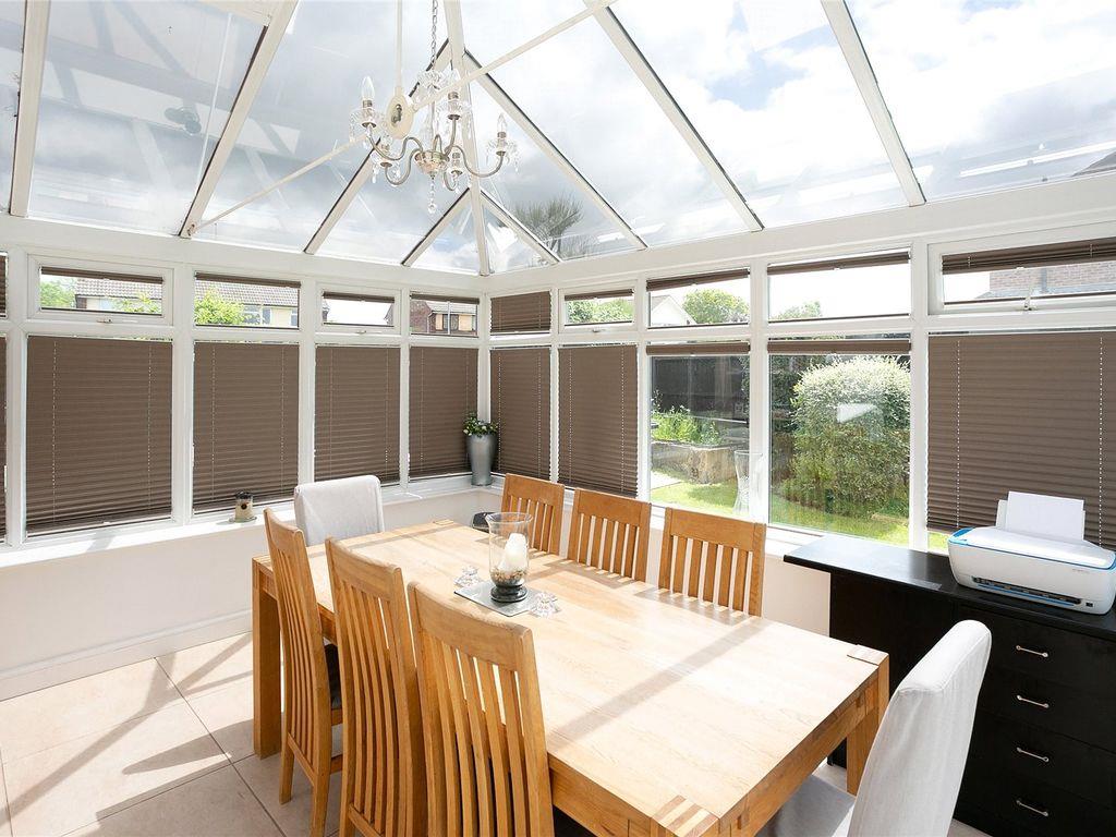 Farm Way, Bushey